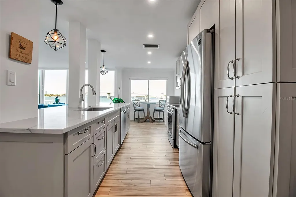 226 Golden Gate Point Sarasota FL 34236