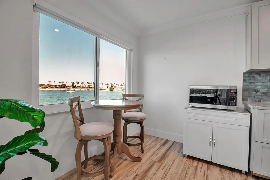 226 Golden Gate Point Sarasota FL 34236