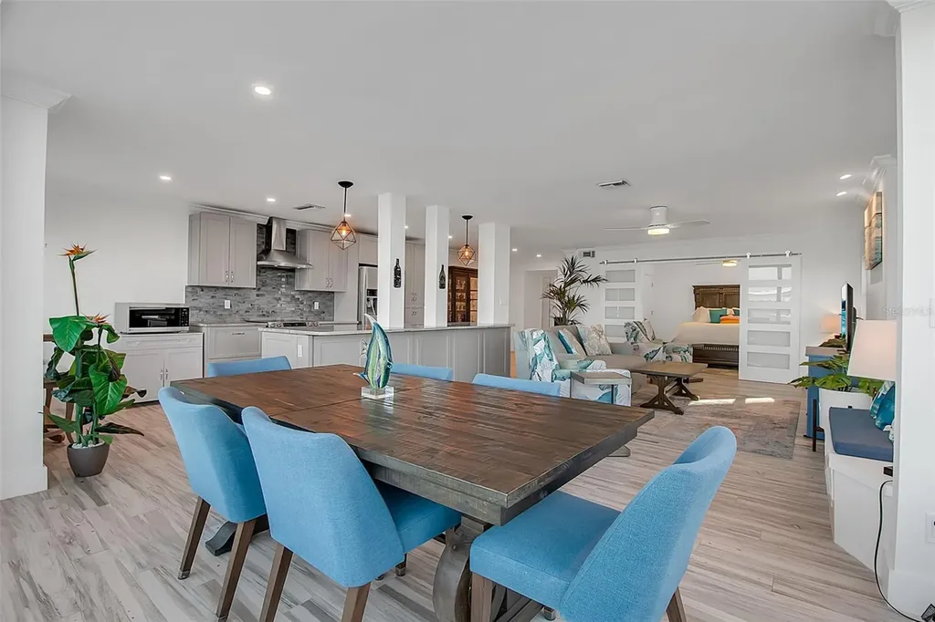 226 Golden Gate Point Sarasota FL 34236