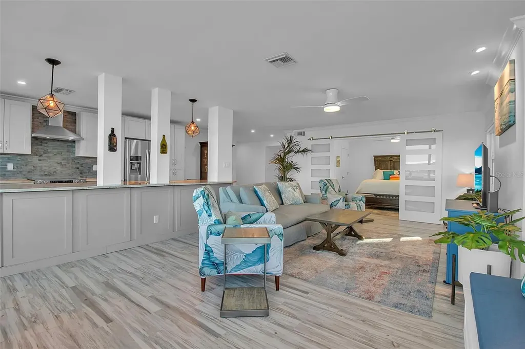 226 Golden Gate Point Sarasota FL 34236