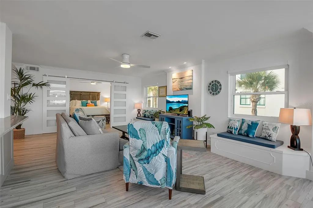 226 Golden Gate Point Sarasota FL 34236