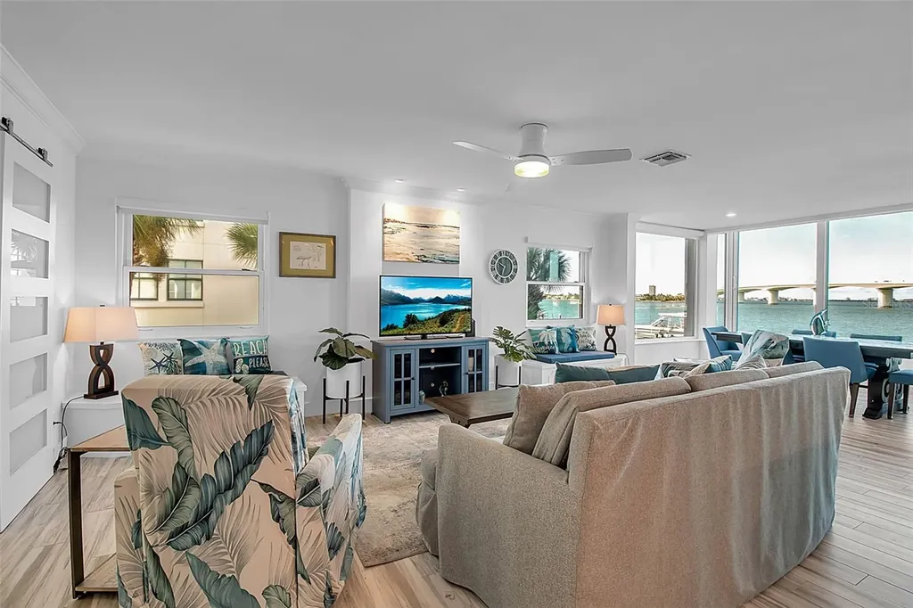 226 Golden Gate Point Sarasota FL 34236