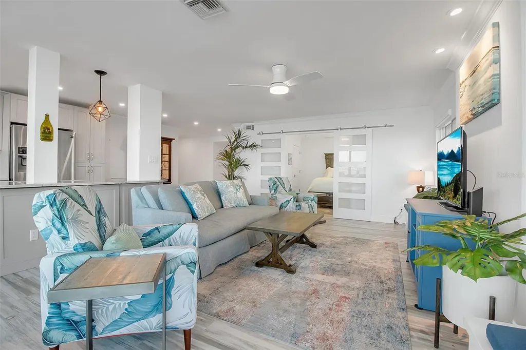 226 Golden Gate Point Sarasota FL 34236