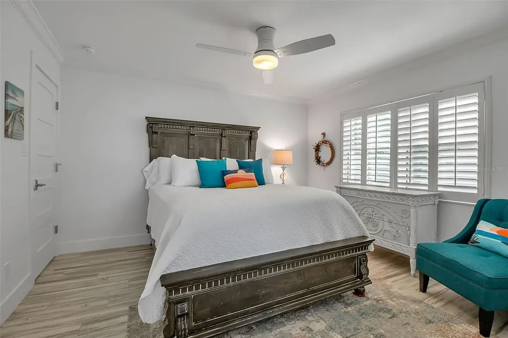 226 Golden Gate Point Sarasota FL 34236