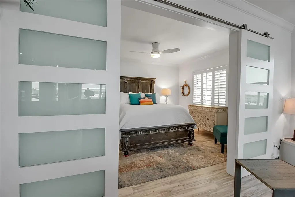 226 Golden Gate Point Sarasota FL 34236