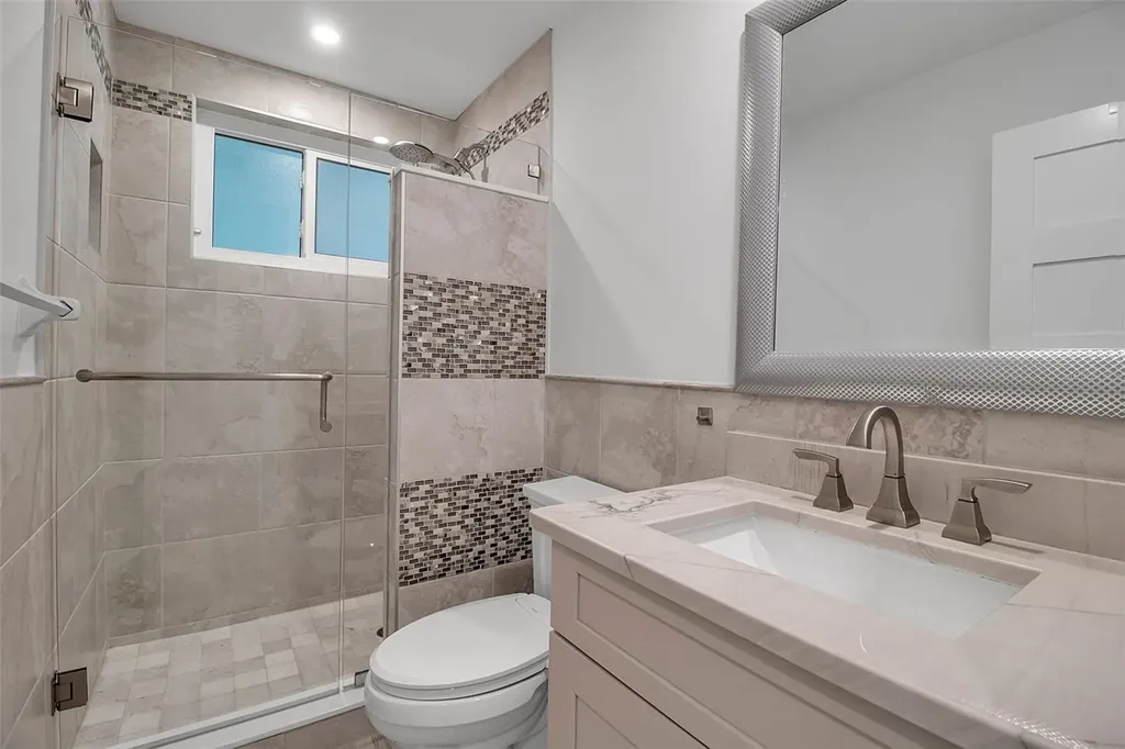 226 Golden Gate Point Sarasota FL 34236