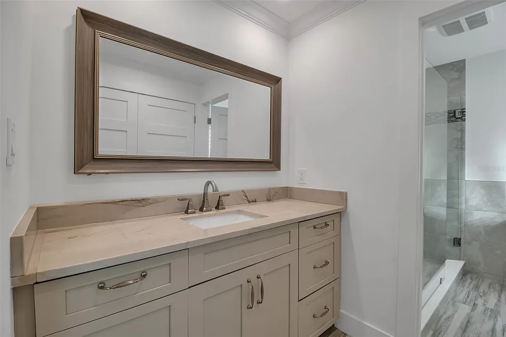 226 Golden Gate Point Sarasota FL 34236