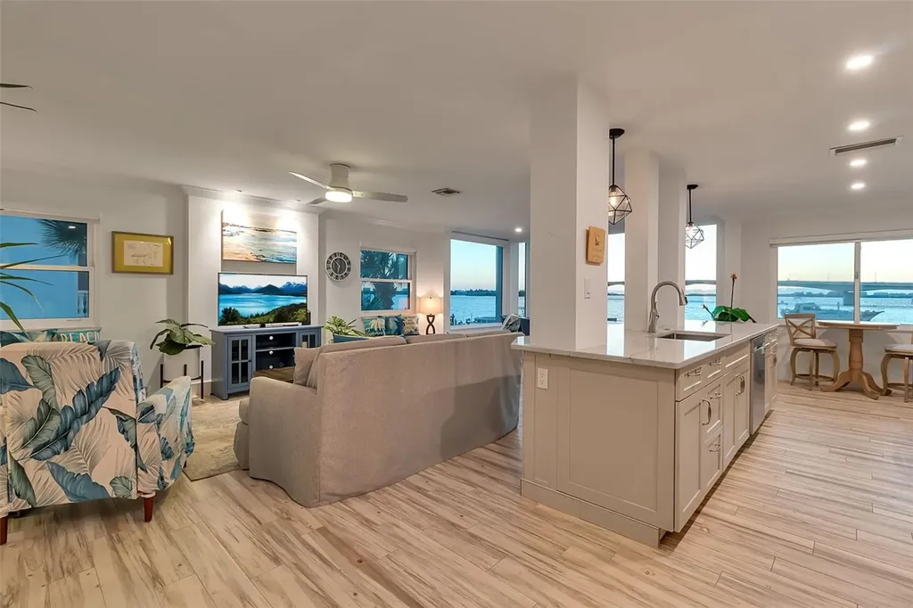 226 Golden Gate Point Sarasota FL 34236