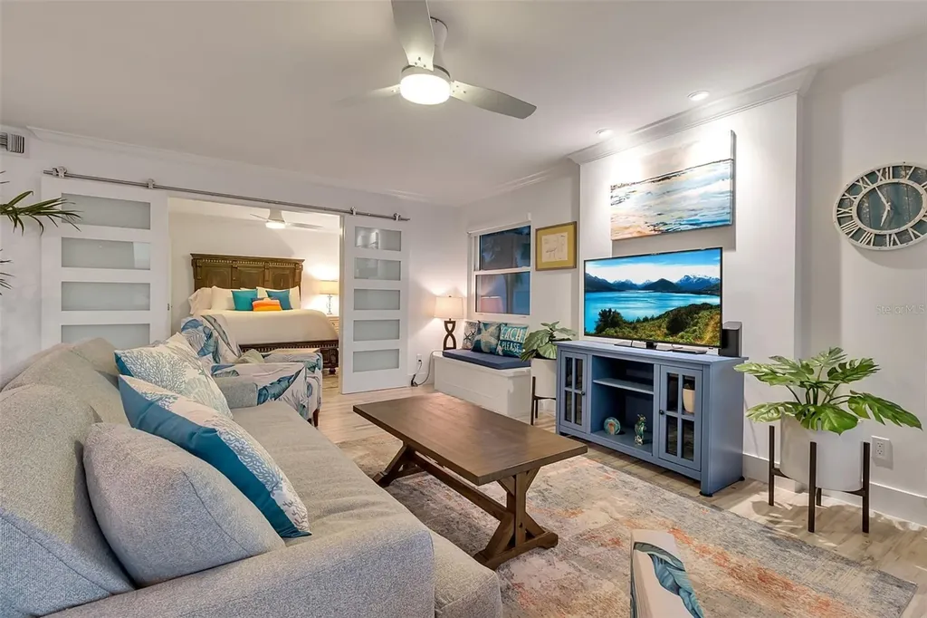 226 Golden Gate Point Sarasota FL 34236