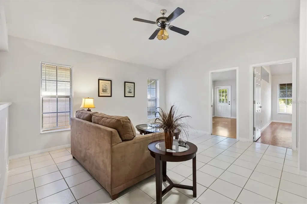 5610 King James Avenue Leesburg FL 34748