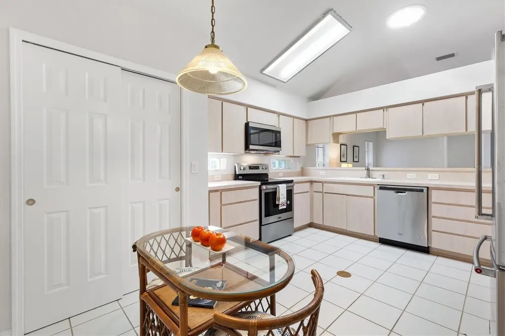 5610 King James Avenue Leesburg FL 34748
