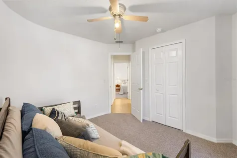5610 King James Avenue Leesburg FL 34748