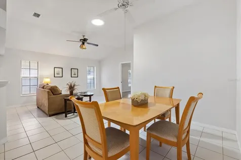 5610 King James Avenue Leesburg FL 34748