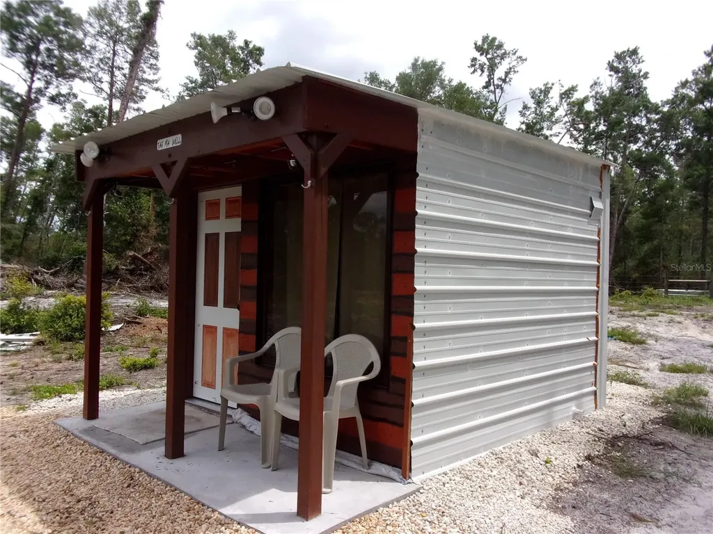 Deep Woods Road Paisley FL 32767