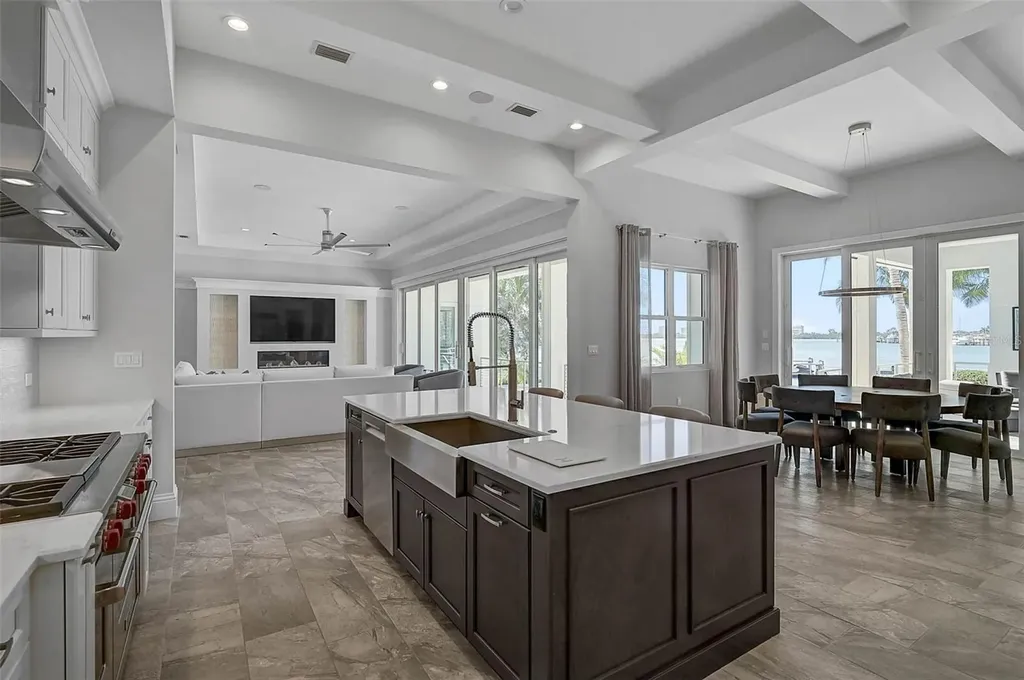 101 Seagull Lane Sarasota FL 34236