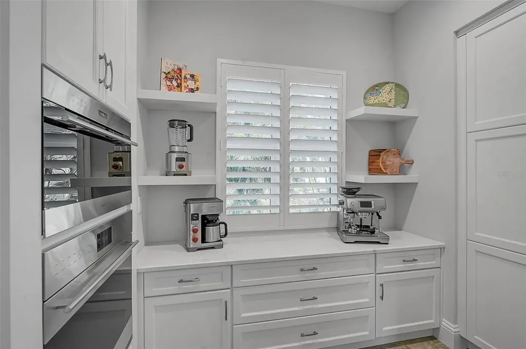 101 Seagull Lane Sarasota FL 34236