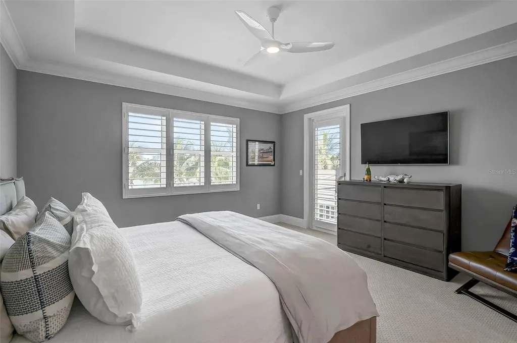 101 Seagull Lane Sarasota FL 34236