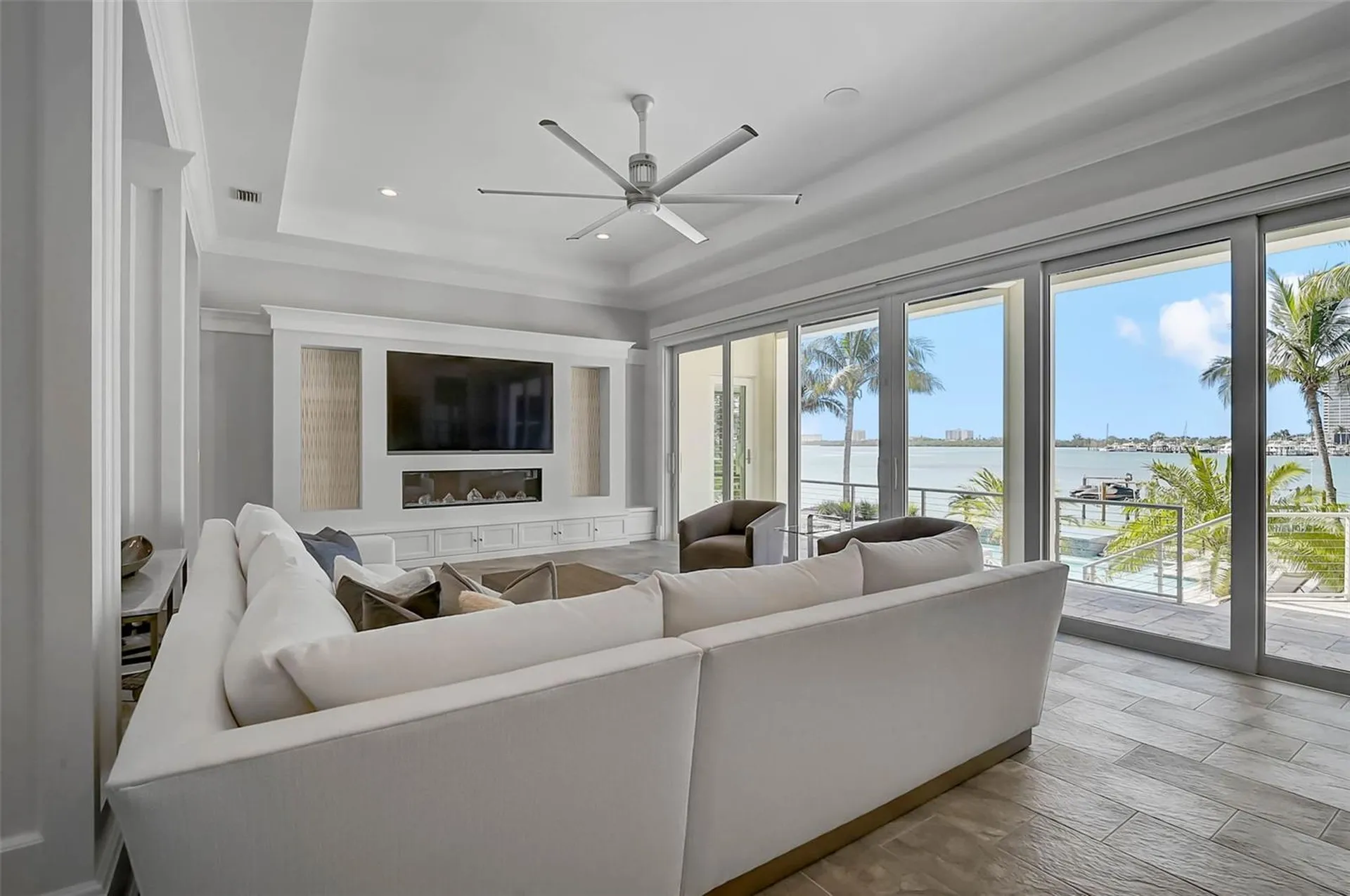 101 Seagull Lane Sarasota FL 34236