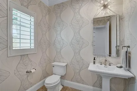 101 Seagull Lane Sarasota FL 34236
