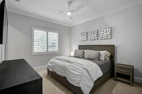 101 Seagull Lane Sarasota FL 34236