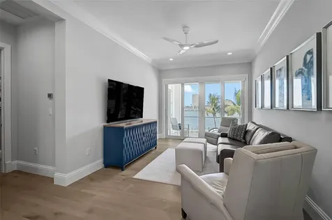 101 Seagull Lane Sarasota FL 34236