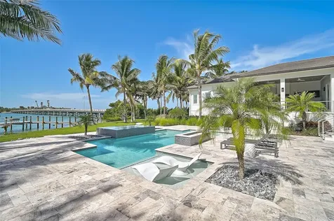 101 Seagull Lane Sarasota FL 34236