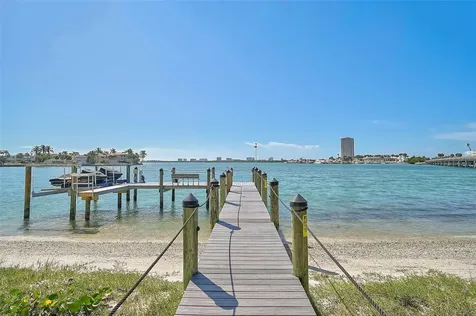 101 Seagull Lane Sarasota FL 34236