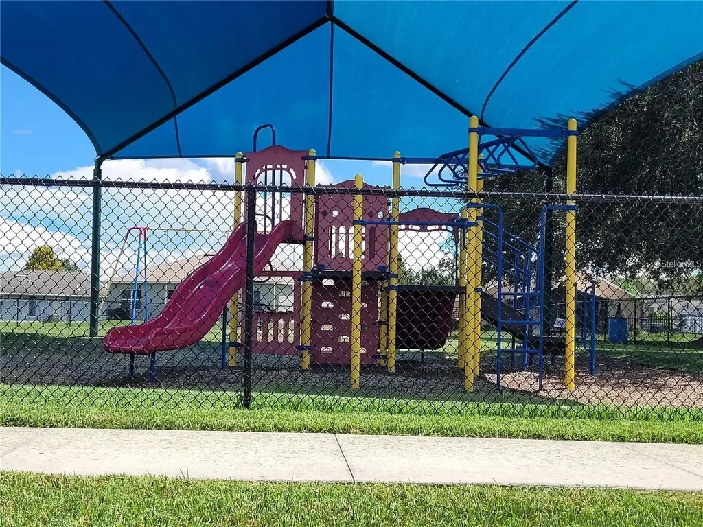 2233 Pecos Court Kissimmee FL 34759