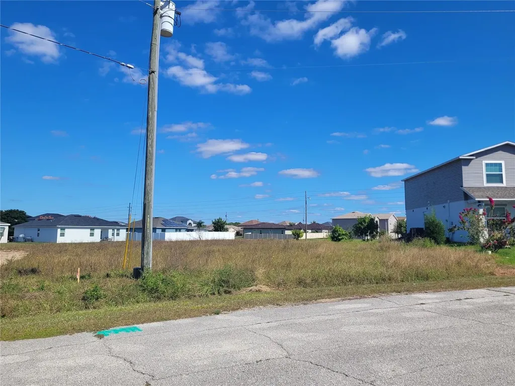 2233 Pecos Court Kissimmee FL 34759
