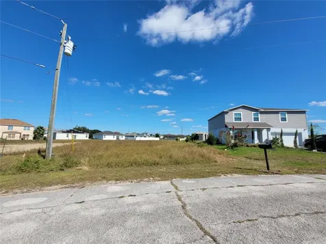 2233 Pecos Court Kissimmee FL 34759