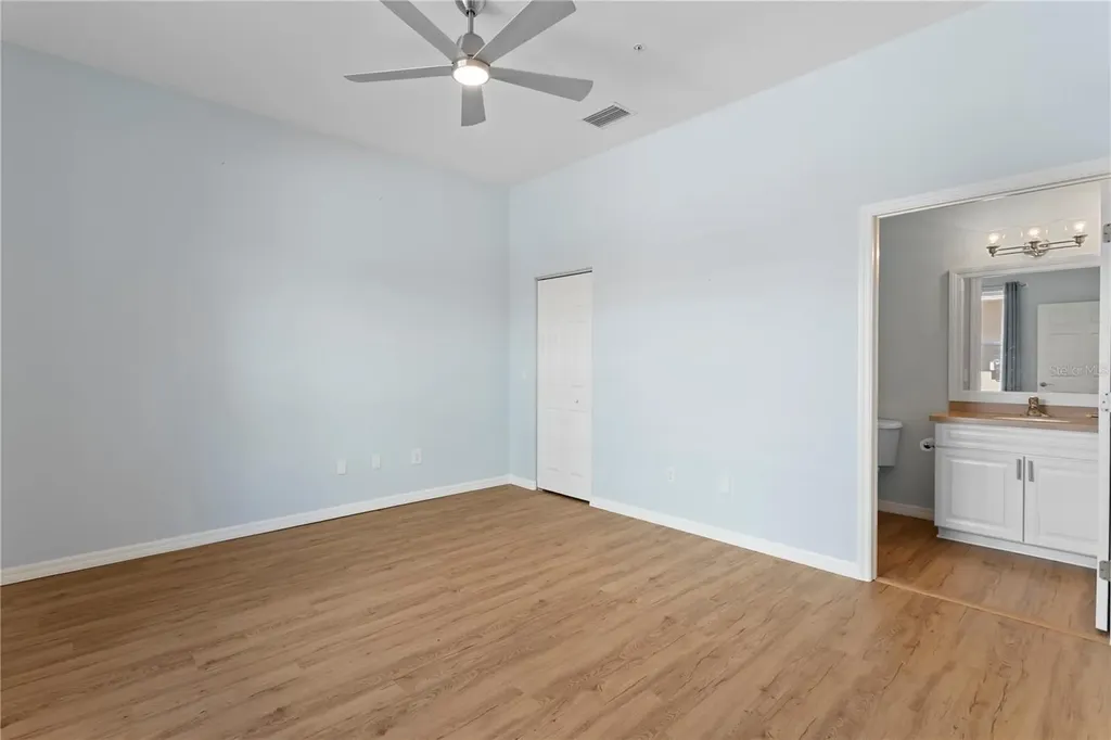 220 7th Avenue N St Petersburg FL 33701