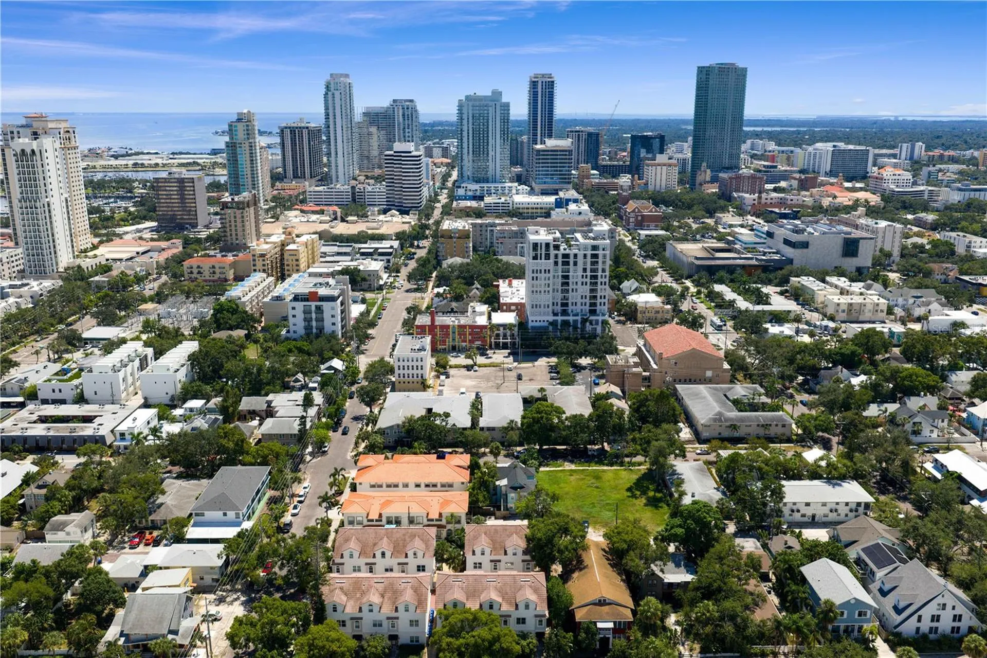 220 7th Avenue N St Petersburg FL 33701