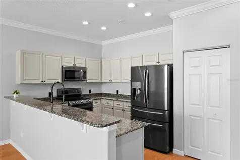 220 7th Avenue N St Petersburg FL 33701