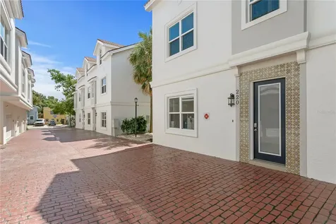220 7th Avenue N St Petersburg FL 33701