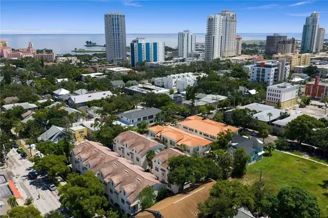 220 7th Avenue N St Petersburg FL 33701