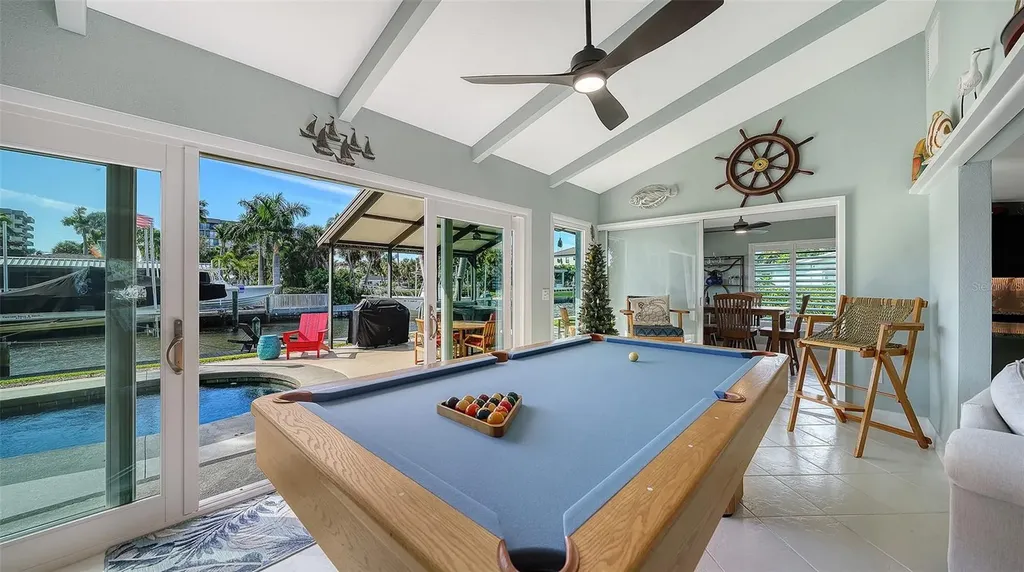 5569 Contento Drive Sarasota FL 34242