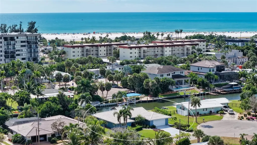 5569 Contento Drive Sarasota FL 34242