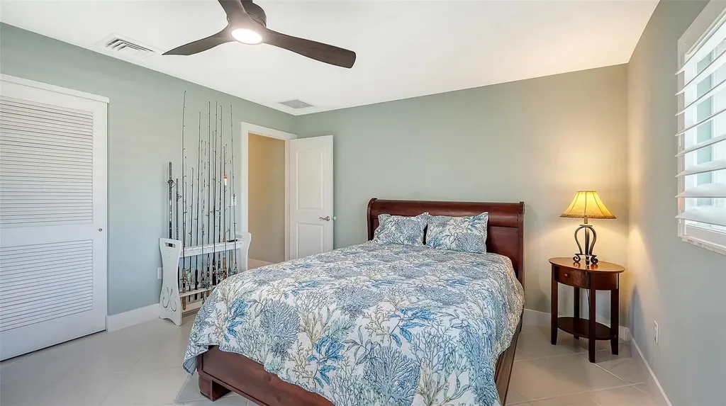 5569 Contento Drive Sarasota FL 34242