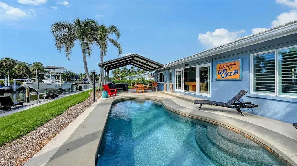 5569 Contento Drive Sarasota FL 34242