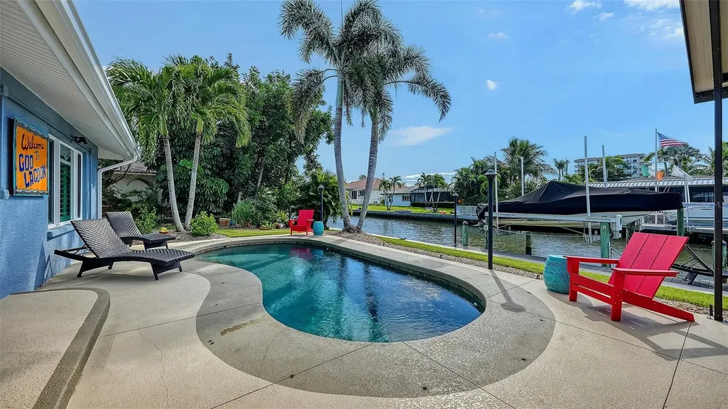 5569 Contento Drive Sarasota FL 34242