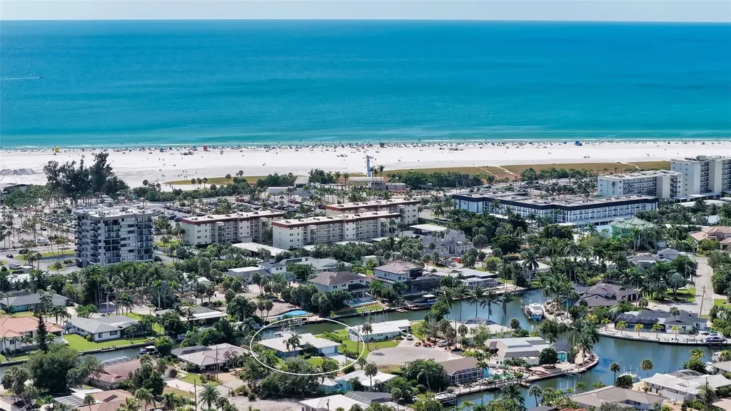 5569 Contento Drive Sarasota FL 34242