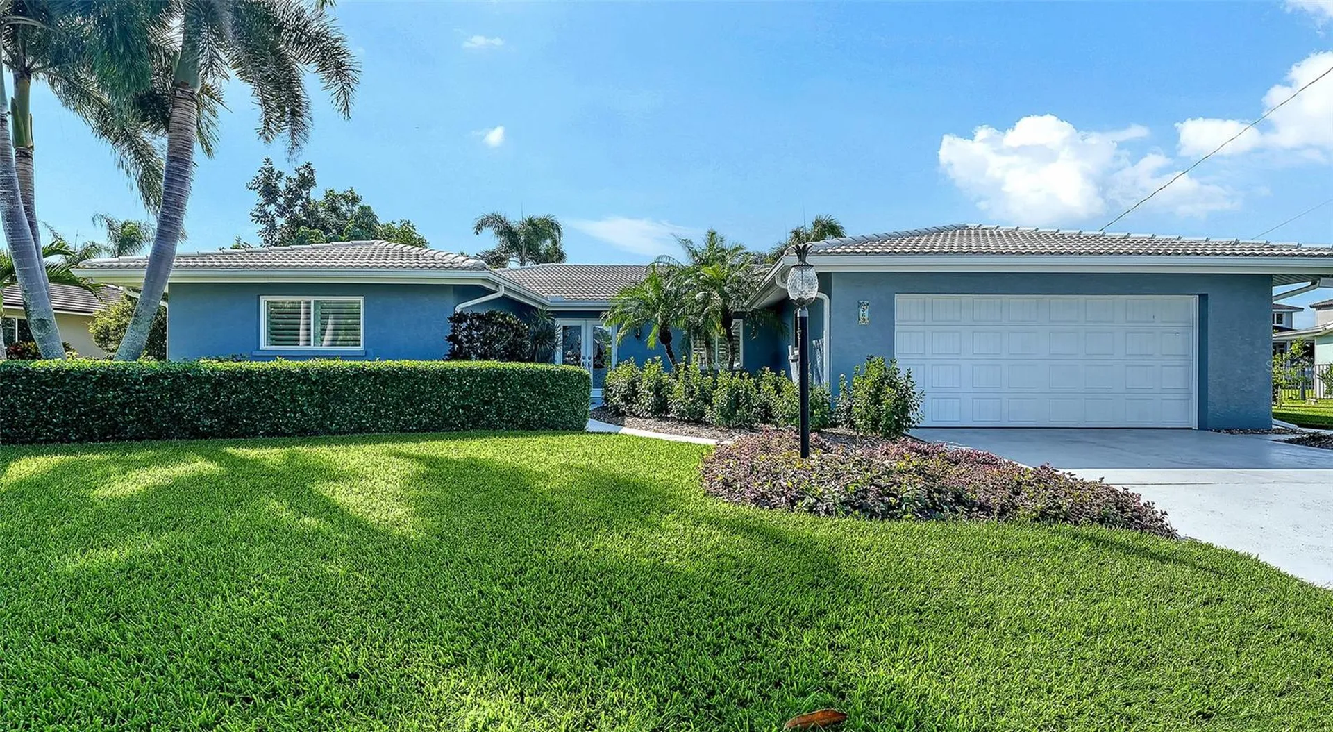 5569 Contento Drive Sarasota FL 34242