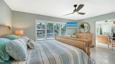5569 Contento Drive Sarasota FL 34242