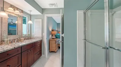5569 Contento Drive Sarasota FL 34242