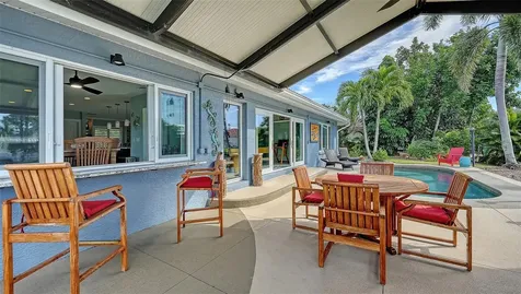 5569 Contento Drive Sarasota FL 34242