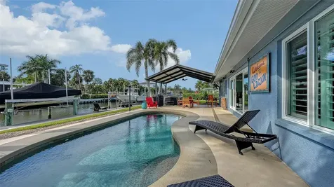 5569 Contento Drive Sarasota FL 34242