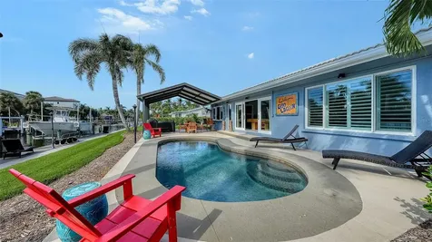 5569 Contento Drive Sarasota FL 34242