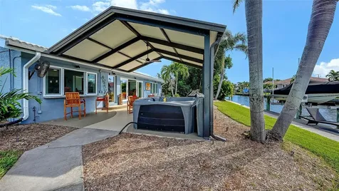 5569 Contento Drive Sarasota FL 34242