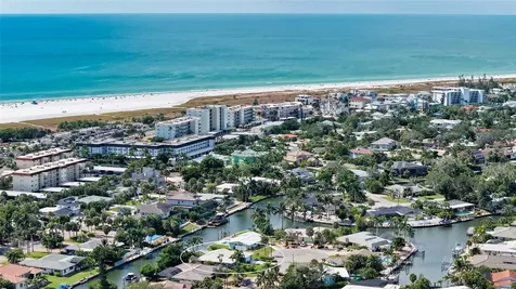 5569 Contento Drive Sarasota FL 34242