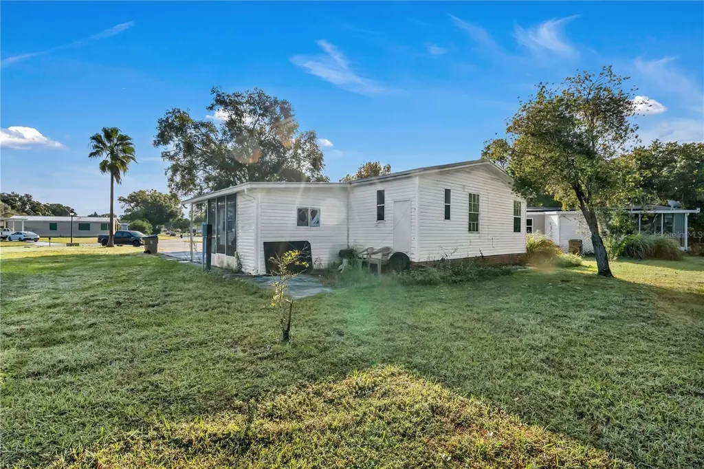 202 Dana Court Kissimmee FL 34758